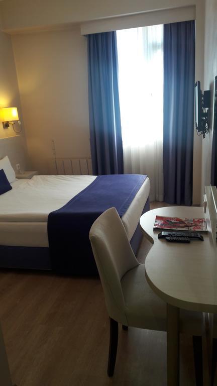 Walk In Hotel Izmir Exterior foto